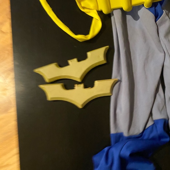 Rubie's Batman Muscle Chest Batman Child's Costume, Medium w/ mask + cape - Picture 3 of 8